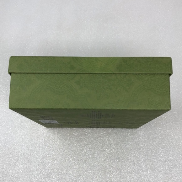 GUCCI Gift Box Green Embossed 9” X 7.5” X 2.5” Box Only - Picture 4 of 12